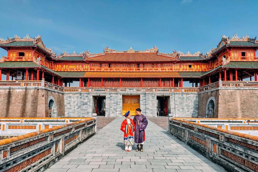 Huế là lựa chọn du lịch có giá vé rẻ hơn.