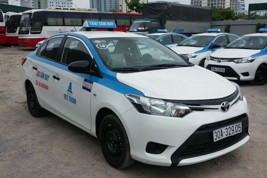 Taxi Việt Thanh có khoang cốp rộng, thoải mái để hành lý.