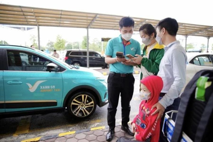 Taxi Xanh SM đầu tư toàn bộ xe taxi điện VinFast.